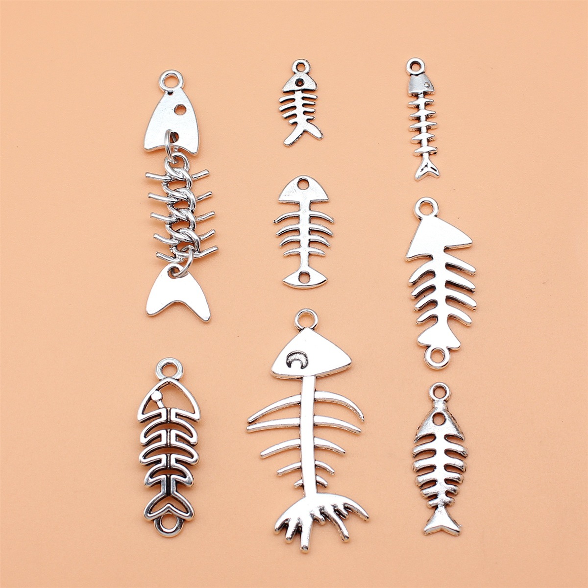 8 buah koleksi pesona tulang i - Vintage Collectible Jewelry ulasan dan harga